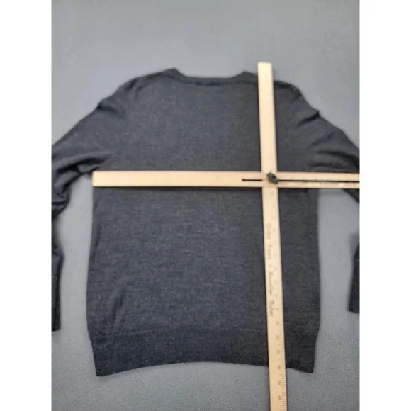 Uniqlo‎ Sweater Mens XL Gray Pure New Wool Crewneck Knit Pullover Lightweight - Picture 6 of 9